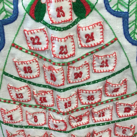 Handmade embroidery advent calendar 22x29 - Picture 4 of 6